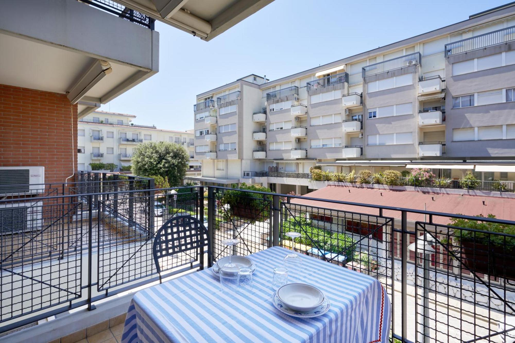 Appartamento Marconi B2 Lido di Jesolo Luaran gambar