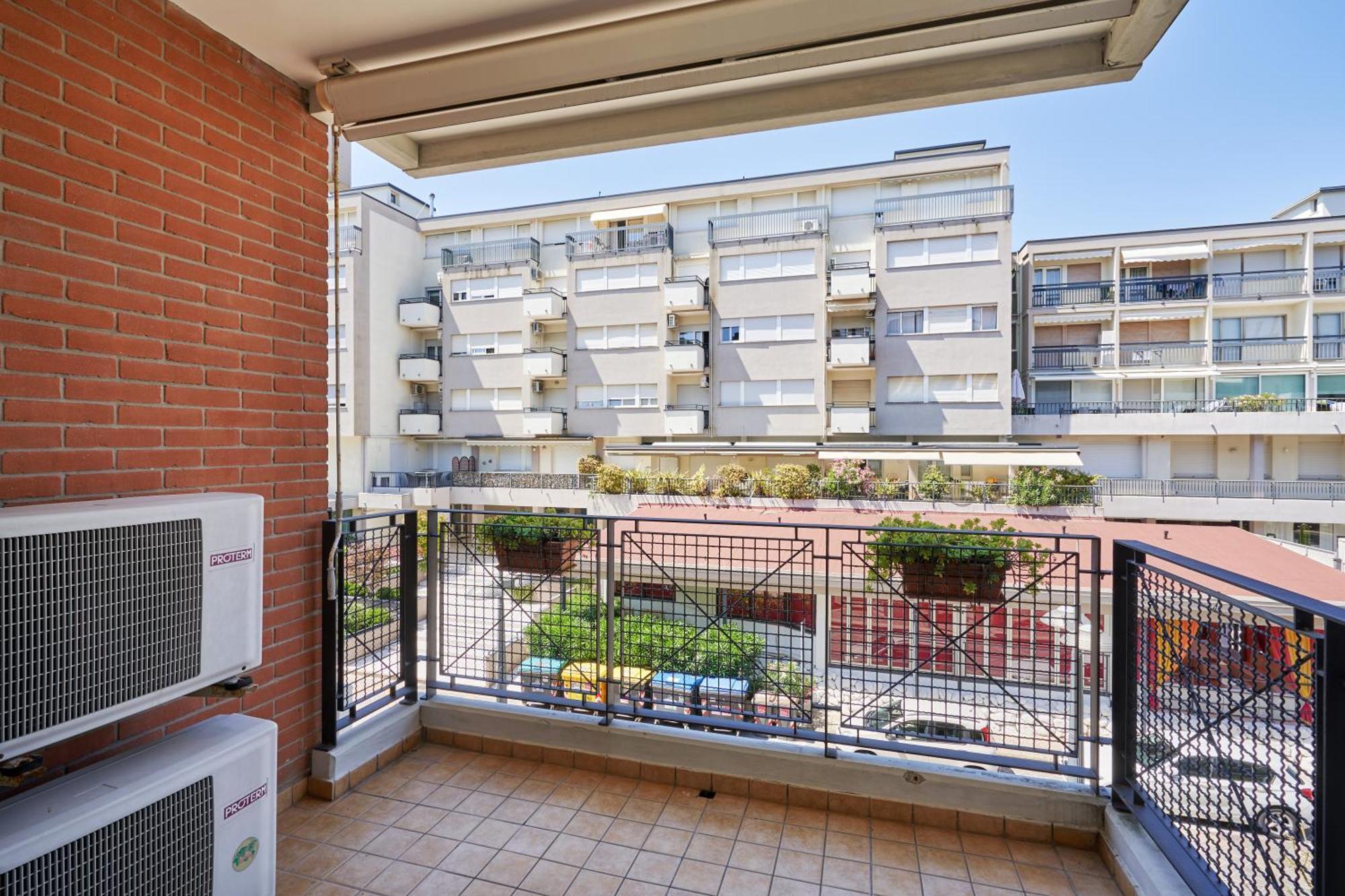 Appartamento Marconi B2 Lido di Jesolo Luaran gambar
